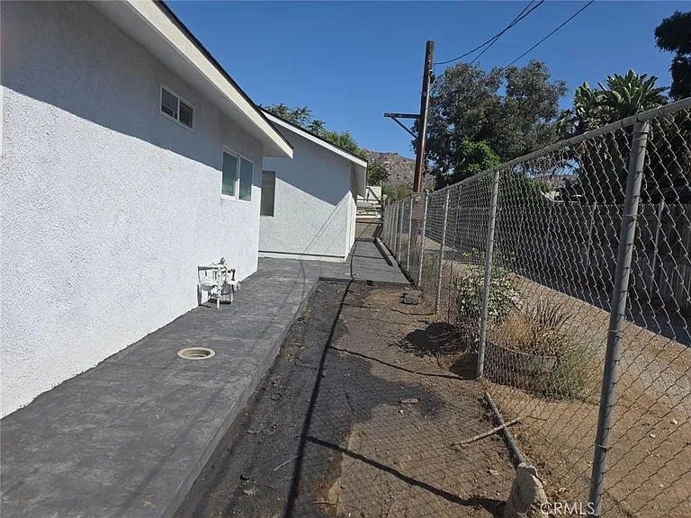 3863 California Ave — Photo 28