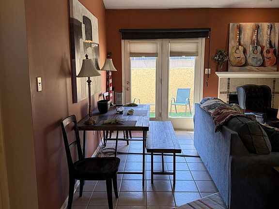 5th image of 2117 Windwood Cir