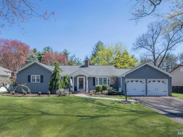 69 Bogerts Mill Rd, Harrington Park, NJ 07640