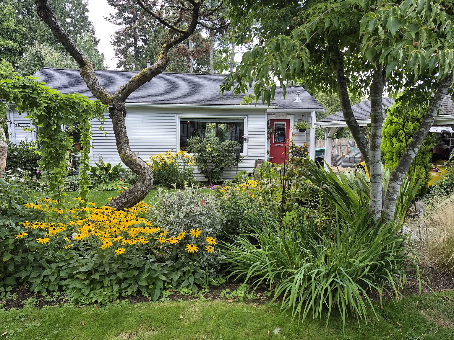 2 bed, 750 sqft, $2,500 — Photo 2