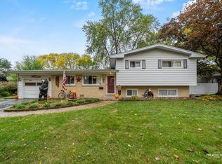 518 S 7th St, Dundee, IL 60118