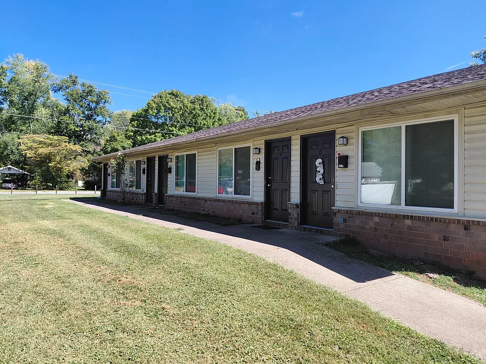 Maple Ridge Apartments
