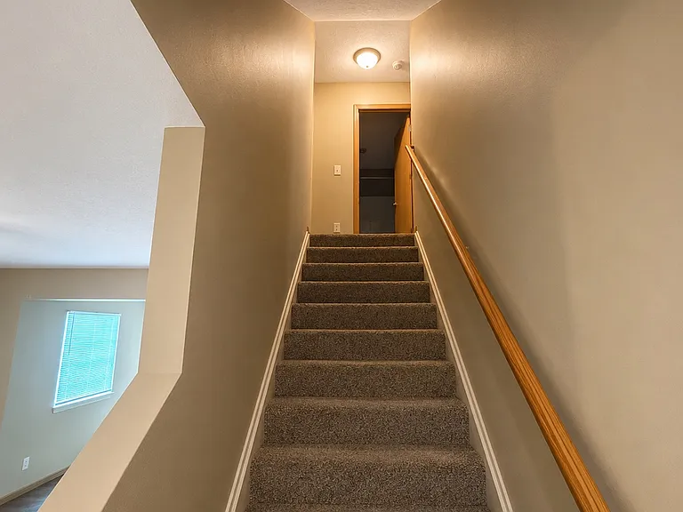 964 Greenwood Ave — Photo 5