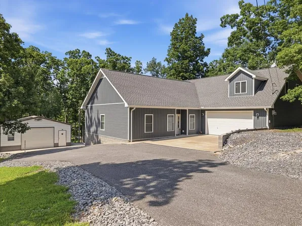 124 Hickory Hill Ln, Benton, KY 42025