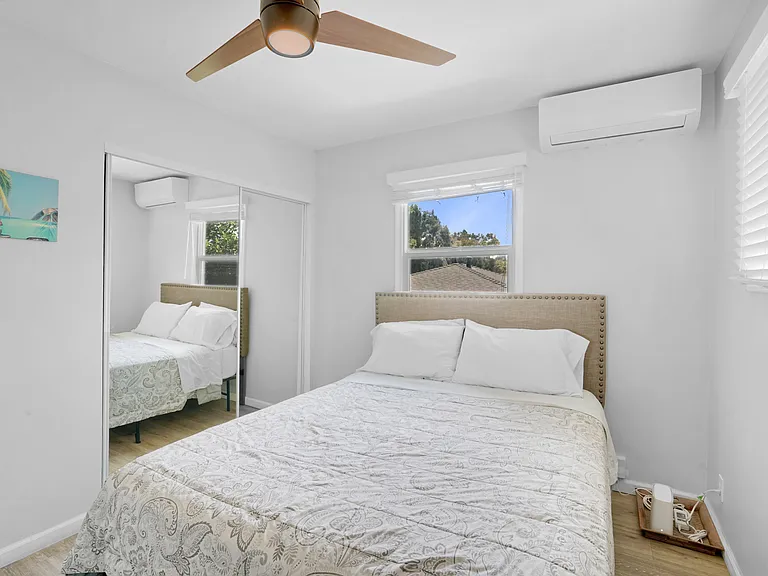 3996 Market St — Photo 5