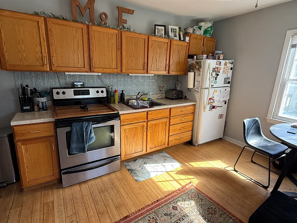 3-5 Everett St #1/2