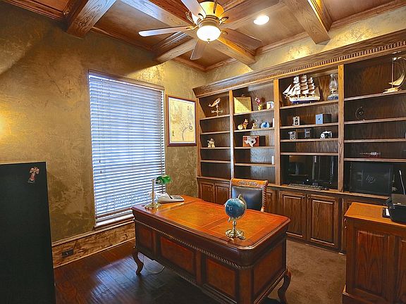 5th image of 273 Eagle Landing Dr