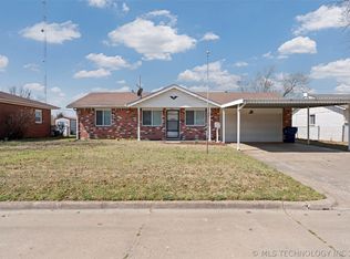261 Sunset Dr, Vinita, OK 74301