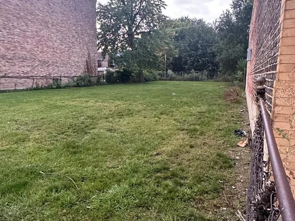 7210 S Wentworth Ave, Chicago, IL 60621