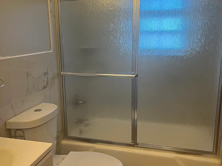 1079I Blue Hills Ave #B — Photo 3