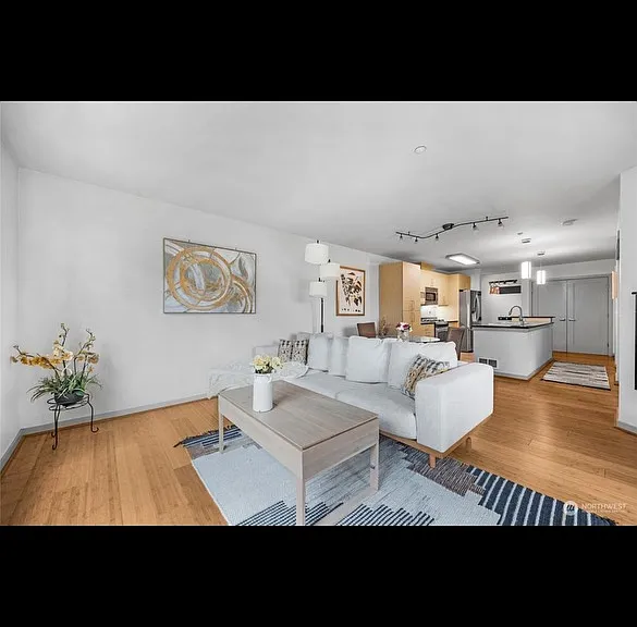 1530 NW Market St #405 — Photo 9