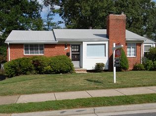 2613 N Sycamore St, Arlington, VA 22207