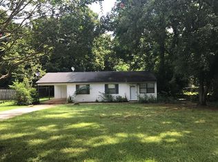 11 Coulter Dr, Wedgefield, SC 29168