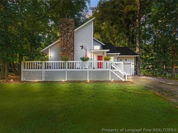 5911 Waters Edge Dr, Fayetteville, NC 28314
