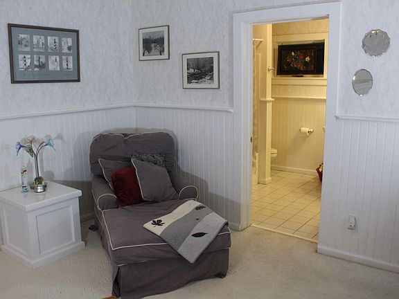 Beautiful "white" room