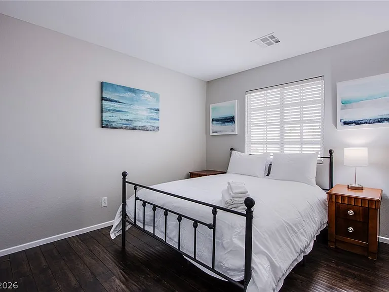 6429 Corrie Canyon St — Photo 14