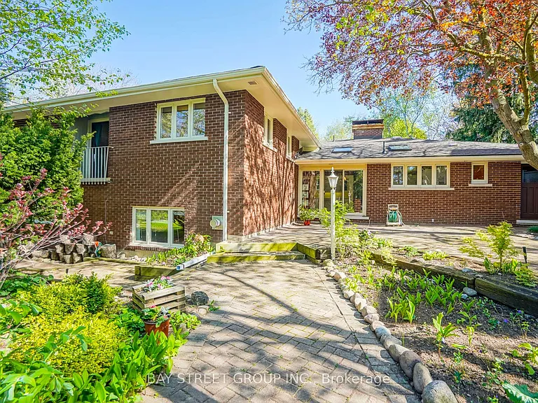 28 Wembley Ave — Photo 42