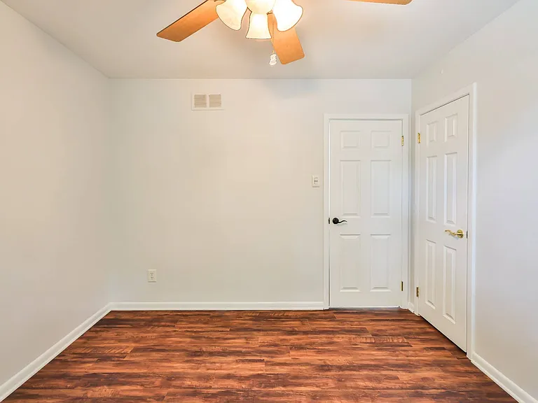 9898 Wistaria St — Photo 37