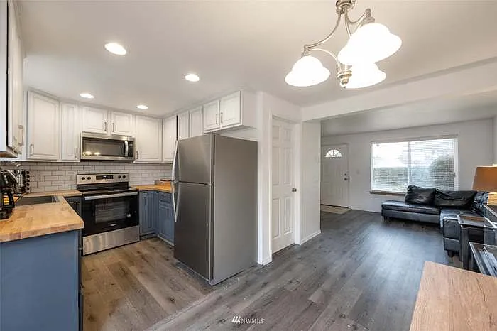 14508 W Thorne Ln SW — Photo 9