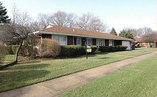 1st image of 17200 Greenwood Ave