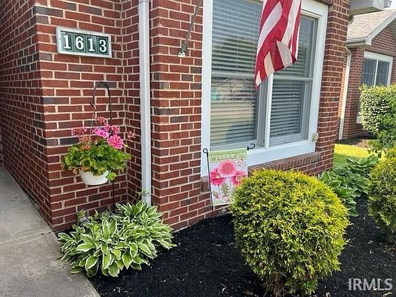 4th image of 1613 Cedar Dr