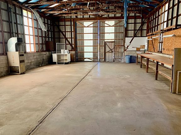 3rd image of 7980 N County Road 583 E