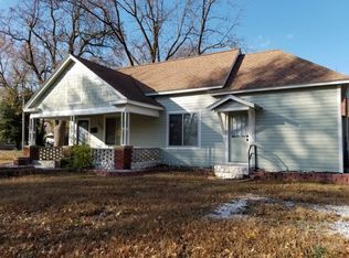 2640 N Delaware Ave, Springfield, MO 65803
