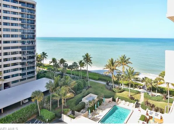 4005 Gulf Shore Blvd N APT 800, Naples, FL 34103