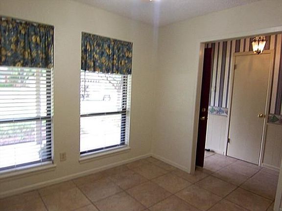 4th image of 4757 Pamela Dr
