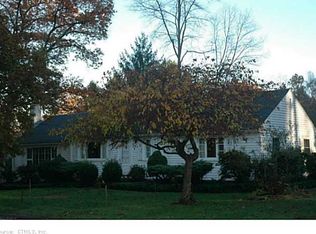 85 Bokum Rd, Deep River, CT 06417
