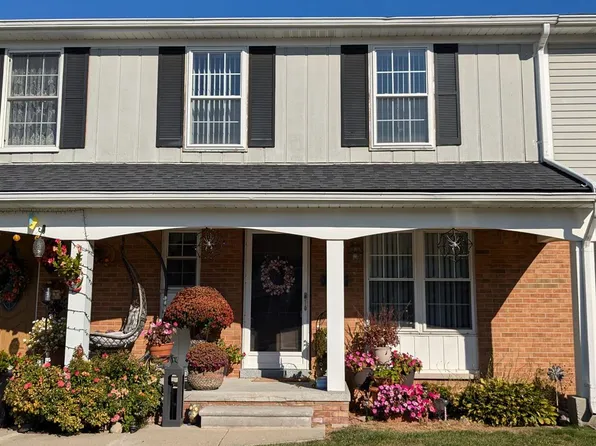 36844 Park Place Dr, Sterling Heights, MI 48310