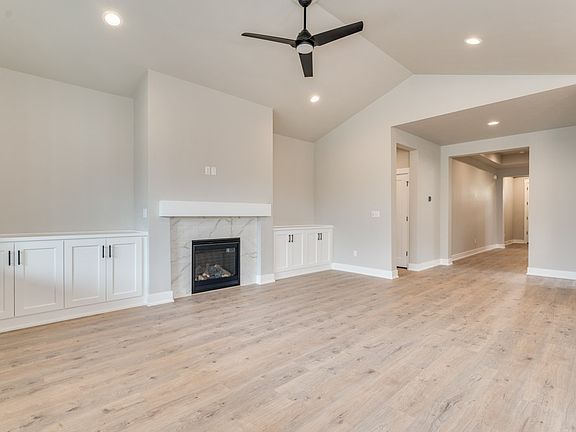 3rd image of 5807 SE 78th Ave