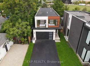 768 Montbeck Cres, Mississauga, ON L5G1P3