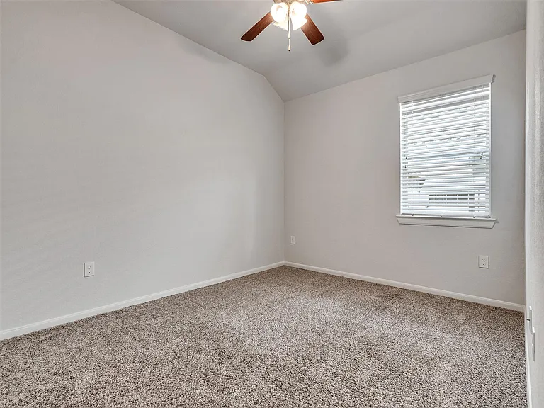 10026 Thicket Park Ln — Photo 29