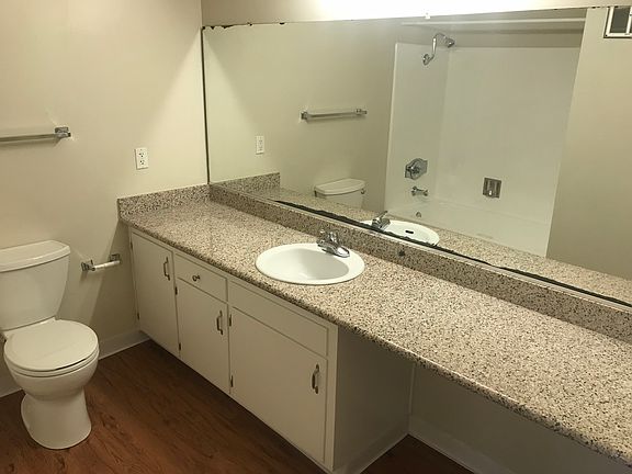 5th image of 3333 Cabrillo Ave APT 117