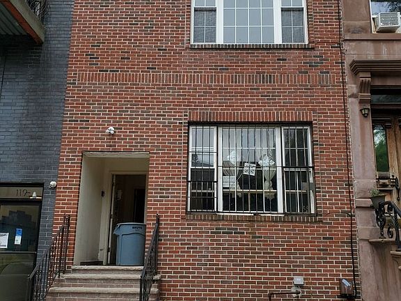 5th image of 121 Hart St #2A