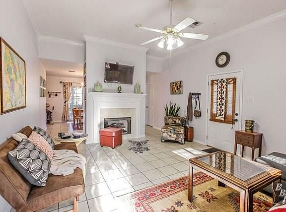 2nd image of 1136 W Camellia Dr