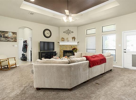 4th image of 4017 Palomino Dr