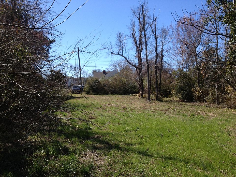 2nd image of Avery St