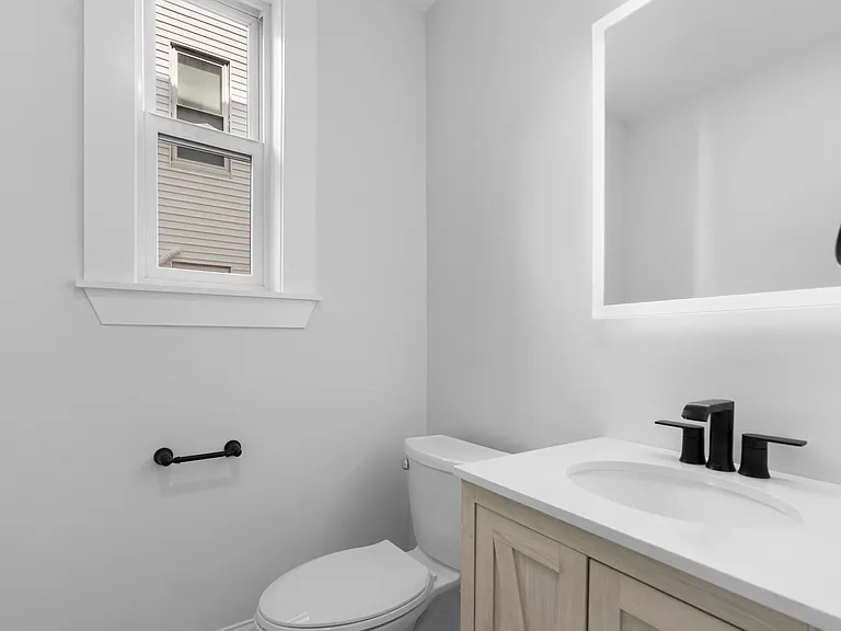 79 Sydney St #2 — Photo 13