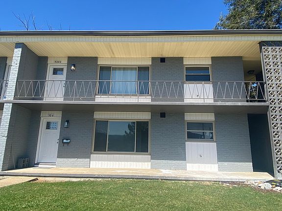 2nd image of 324 Greenway Dr #1/2