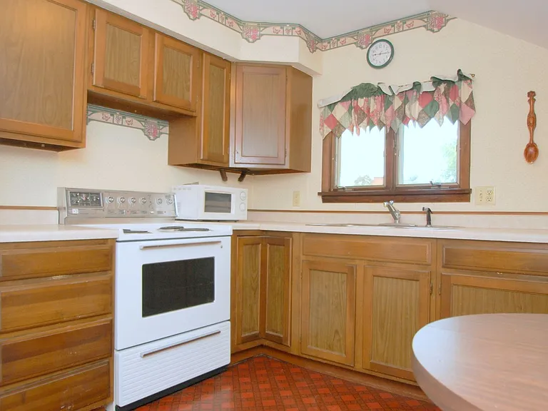 312 E Washington St #C — Photo 5