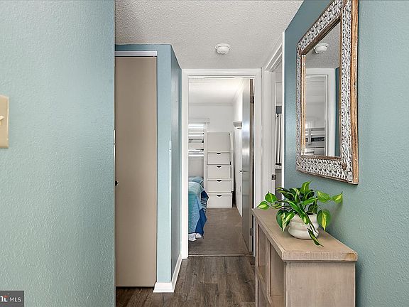 3rd image of 4 46th St Unit 307