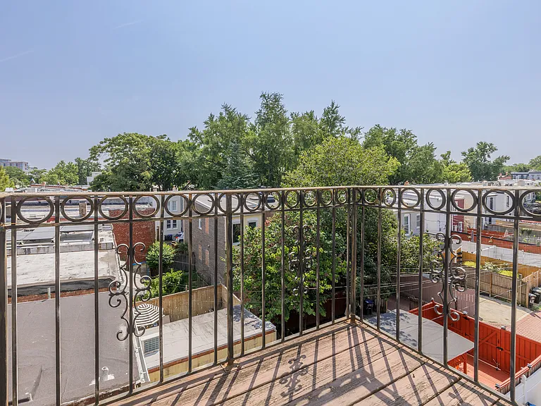 1409 G St NE #23 — Photo 9