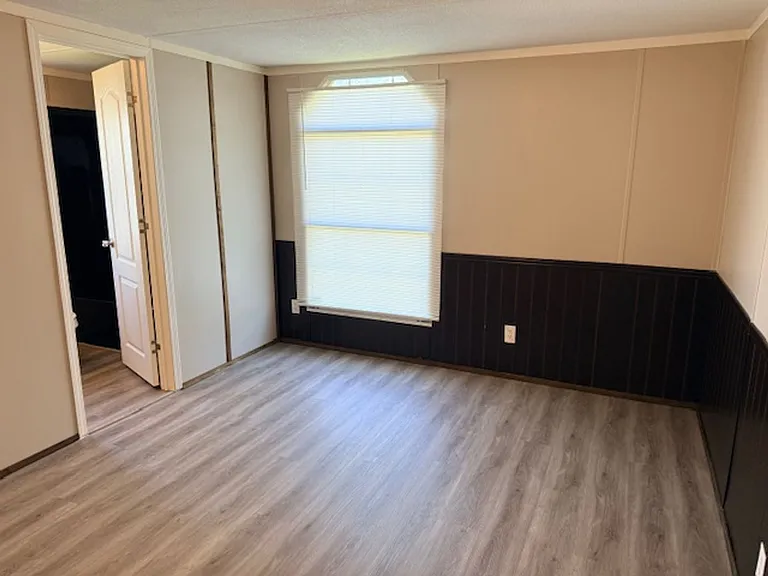 1366 Maple Ln #8 — Photo 6