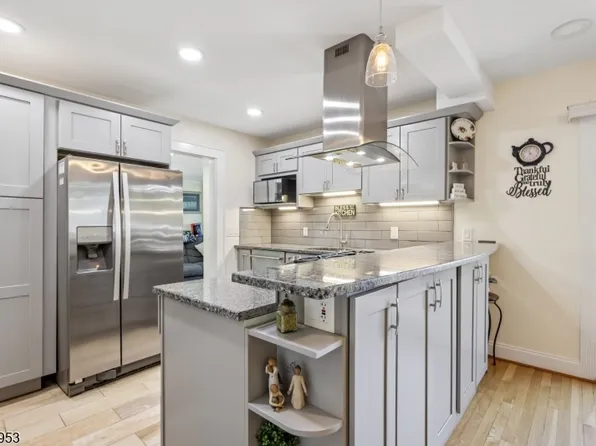 16 Fairmount Ave, Clifton City, NJ 07011