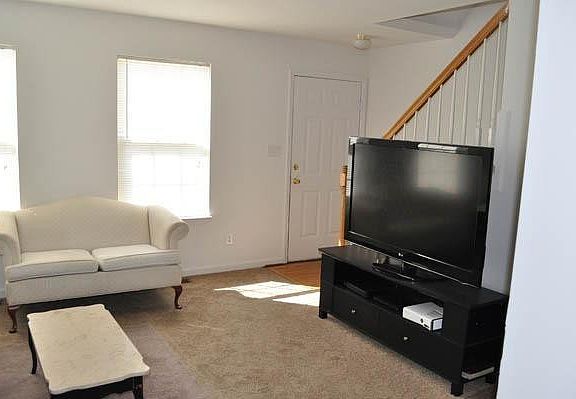 2nd image of 621 Big Bear Ln #623