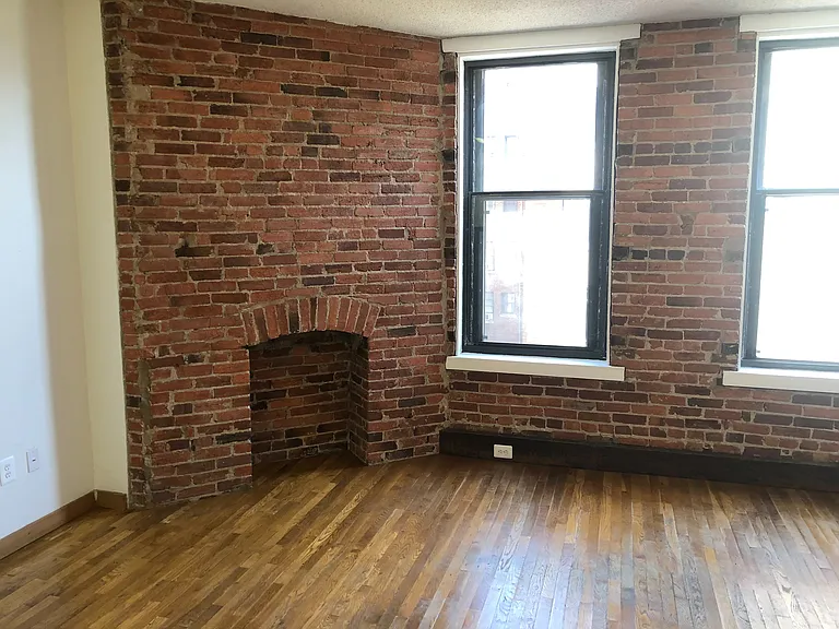 1615 Q St NW #406 — Photo 9