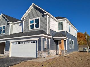 3092 Vanderbie St, Little Canada, MN 55117