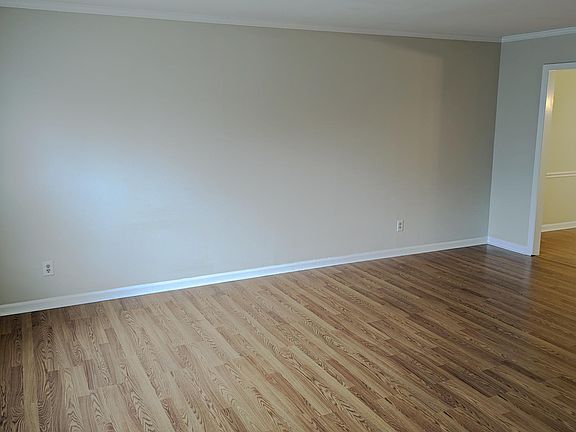 4th image of 5127 C Lawndale Dr